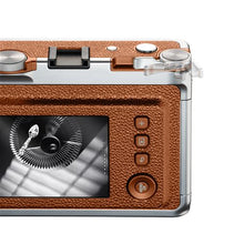 Laden Sie das Bild in den Galerie-Viewer, Fujifilm instax Mini Evo Braun