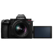 Laden Sie das Bild in den Galerie-Viewer, Panasonic Lumix DC-S5II + Lumix S 20-60mm F/3.5-5.6