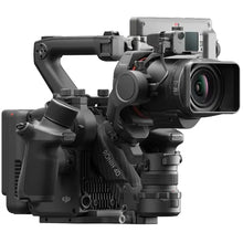 Laden Sie das Bild in den Galerie-Viewer, DJI Ronin 4D-Kinokamera 8K Combo