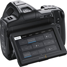 Laden Sie das Bild in den Galerie-Viewer, Blackmagic Pocket Cinema Camera 6K Pro