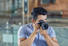 Laden Sie das Bild in den Galerie-Viewer, Sony Alpha 7 IV + 28-70mm f/3.5–5.6 OSS