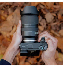 Laden Sie das Bild in den Galerie-Viewer, Tamron 17-70 mm F/2.8 Di III-A VC RXD für Sony E