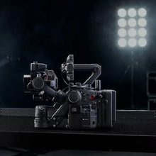 Laden Sie das Bild in den Galerie-Viewer, DJI Ronin 4D 4-Axis Cinema Camera 6K Kit combinado