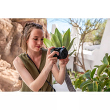 Laden Sie das Bild in den Galerie-Viewer, Panasonic Lumix DC-S9 (Schwarz) Gehäuse