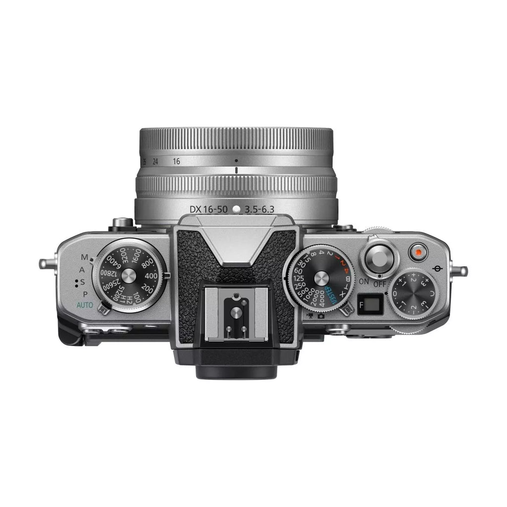 Nikon Z fc + 16-50 mm + 50-250 mm VR