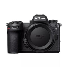 Laden Sie das Bild in den Galerie-Viewer, Nikon Z6 III Bodysuit (VOA130AE)
