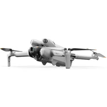 Laden Sie das Bild in den Galerie-Viewer, DJI Mini 4 Pro Fly More Combo + Smart Controller