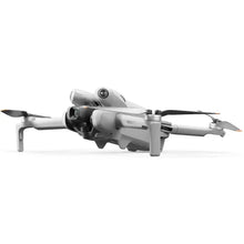 Laden Sie das Bild in den Galerie-Viewer, DJI Mini 4 Pro + Smart Controller