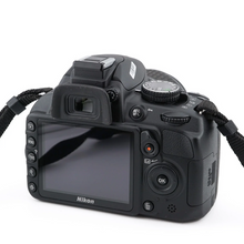 Laden Sie das Bild in den Galerie-Viewer, Nikon D3100 + 18-55mm f3.5-5.6 G ED II AF-S Nikkor